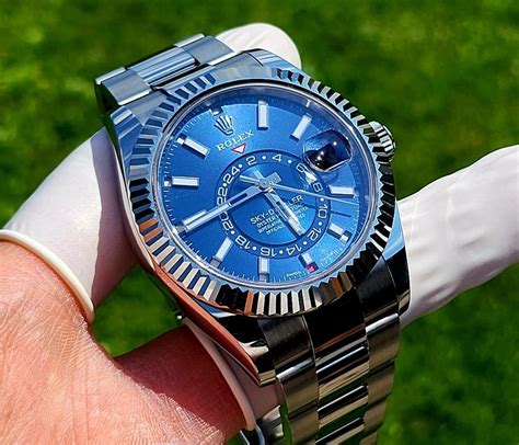 rolex sky dweller blau listenpreis|rolex sky dweller specs.